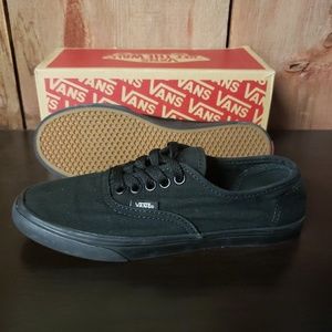 Authentic Low Pro Vans Black/Black